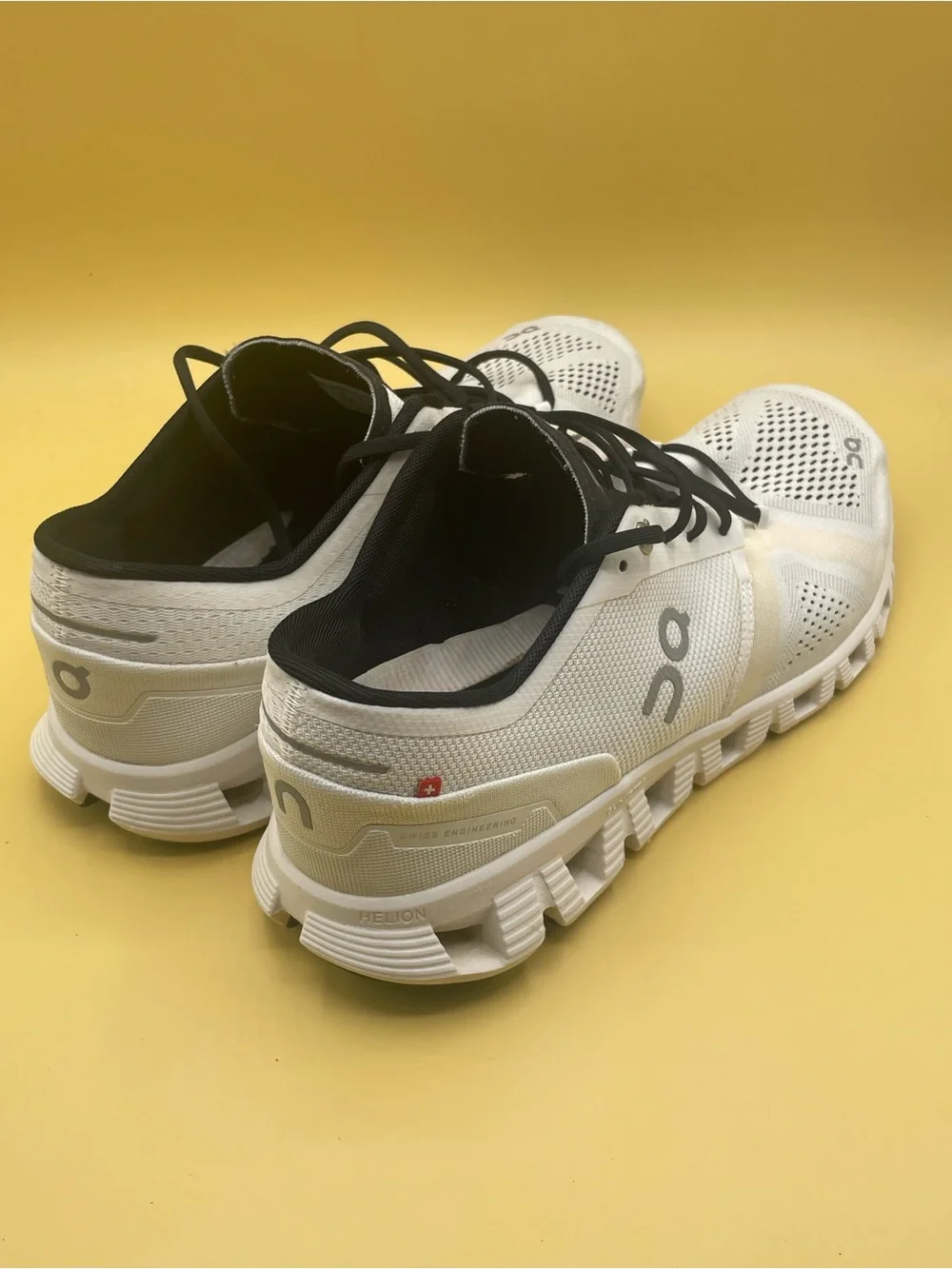 On Cloud X White/Black